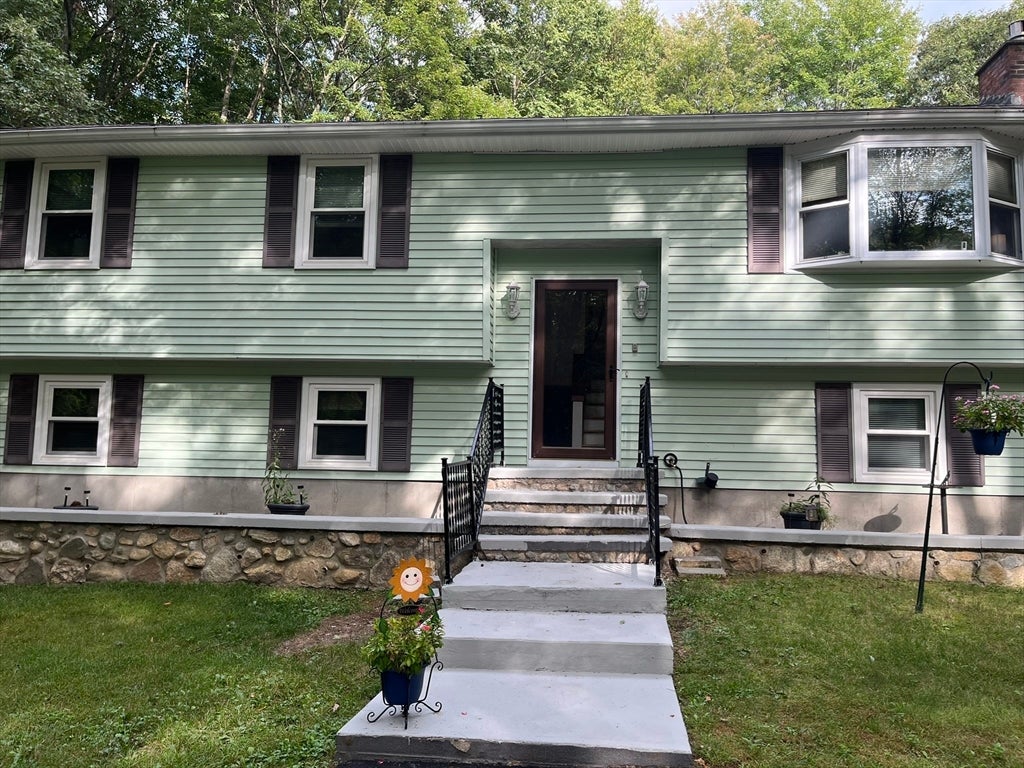 16 Wallum Lake Rd, Douglas, MA Photo #1