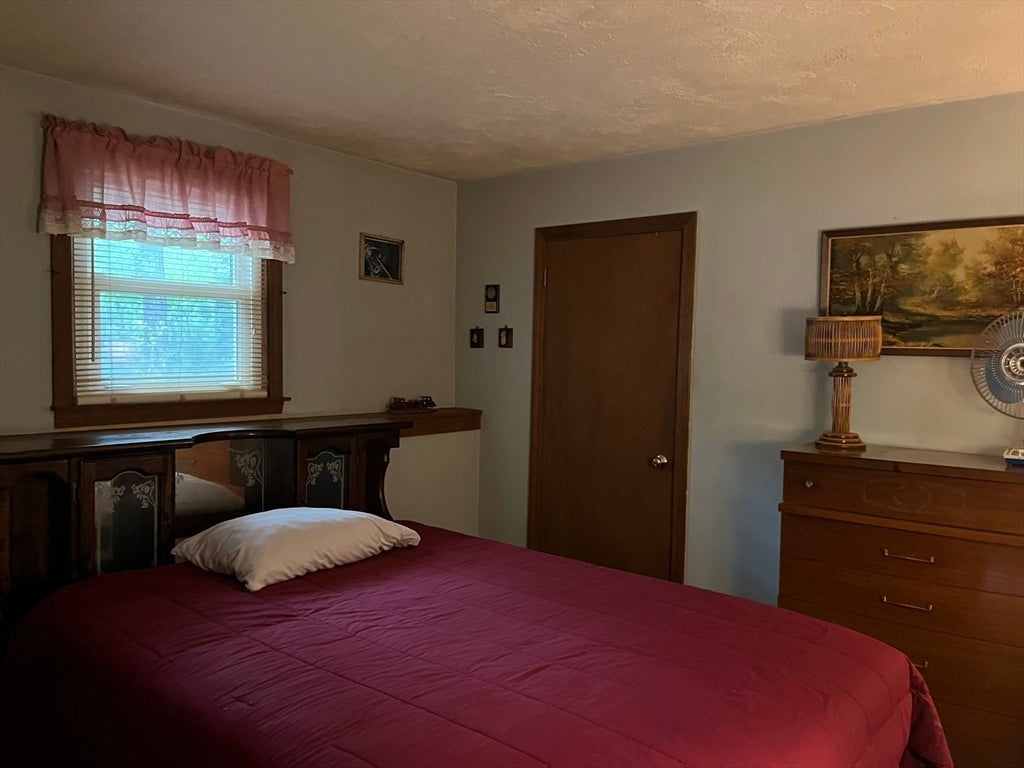 16 Wallum Lake Rd, Douglas, MA Photo #5