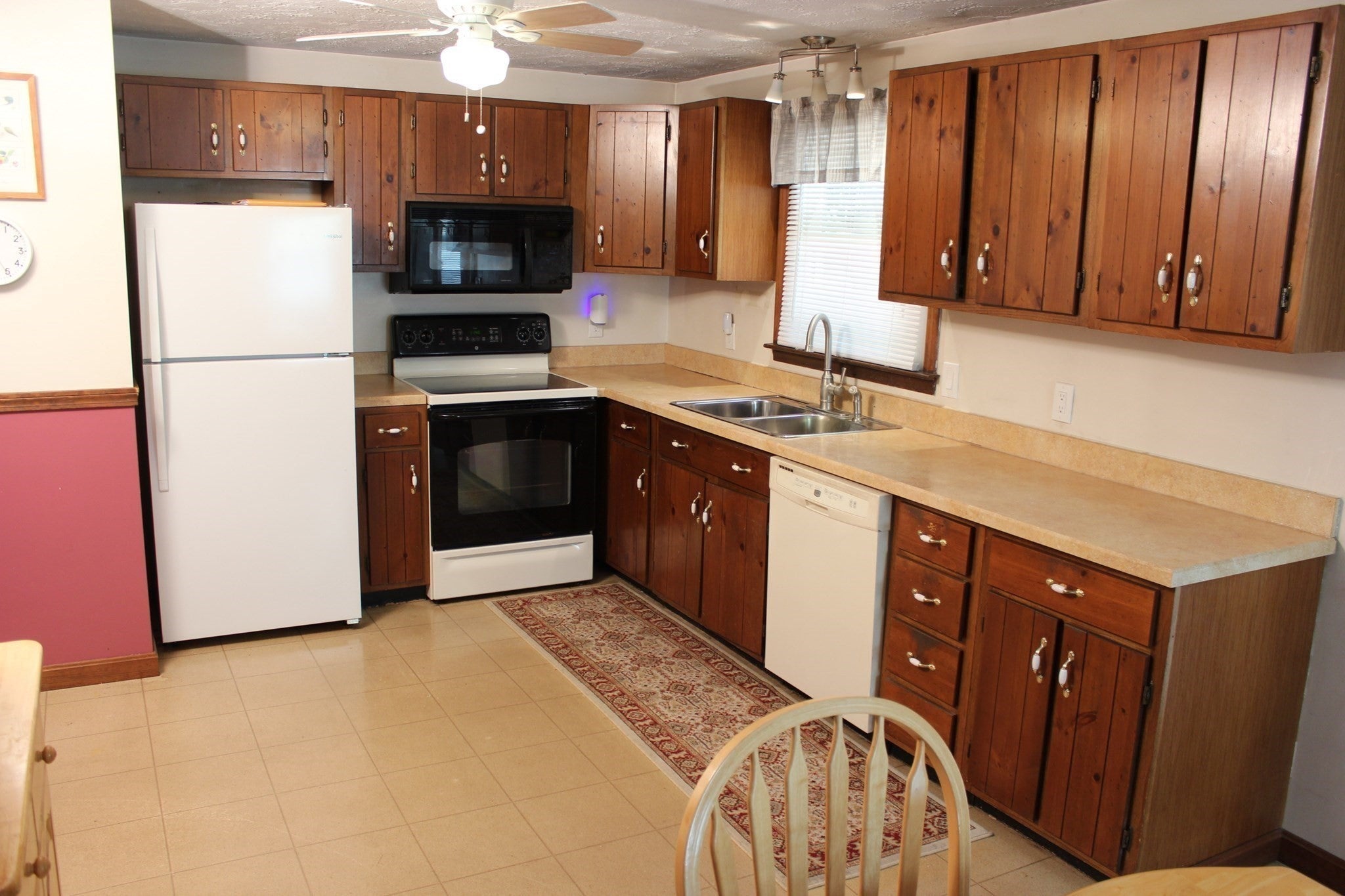 16 Wallum Lake Rd, Douglas, MA, 16 Wallum Lake Rd, Douglas, MA Photo #2