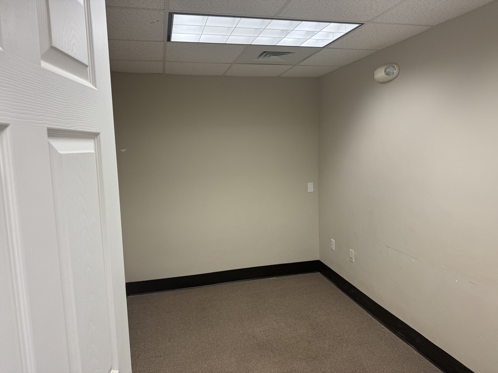 382 Lowell St 103A &103B