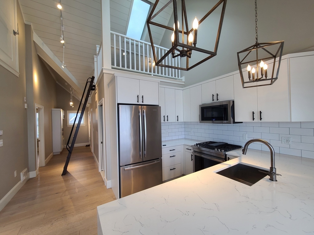 176 Winthrop Shore Drive 2