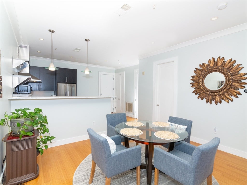 88 B St 301