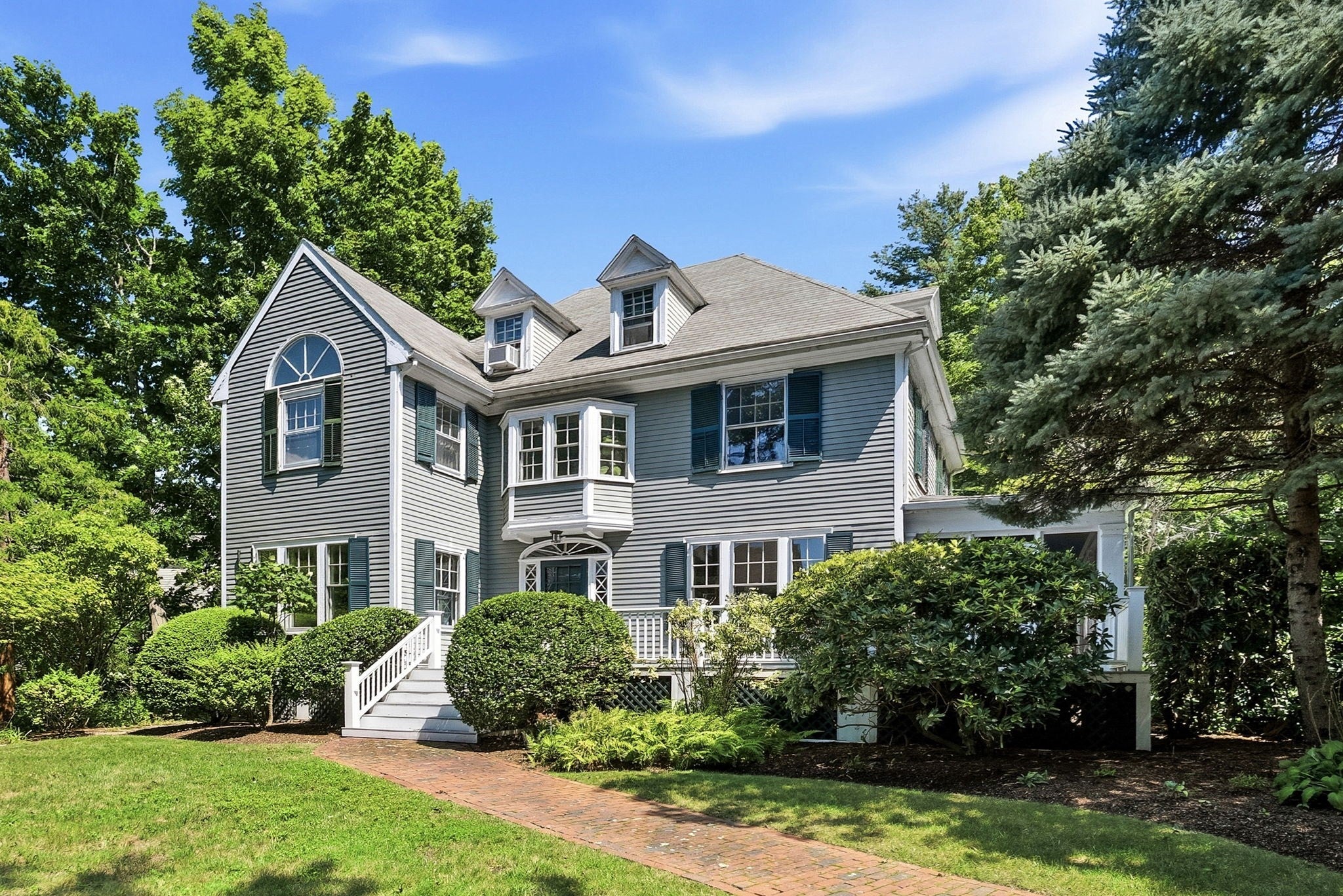 10 Hayes Avenue
