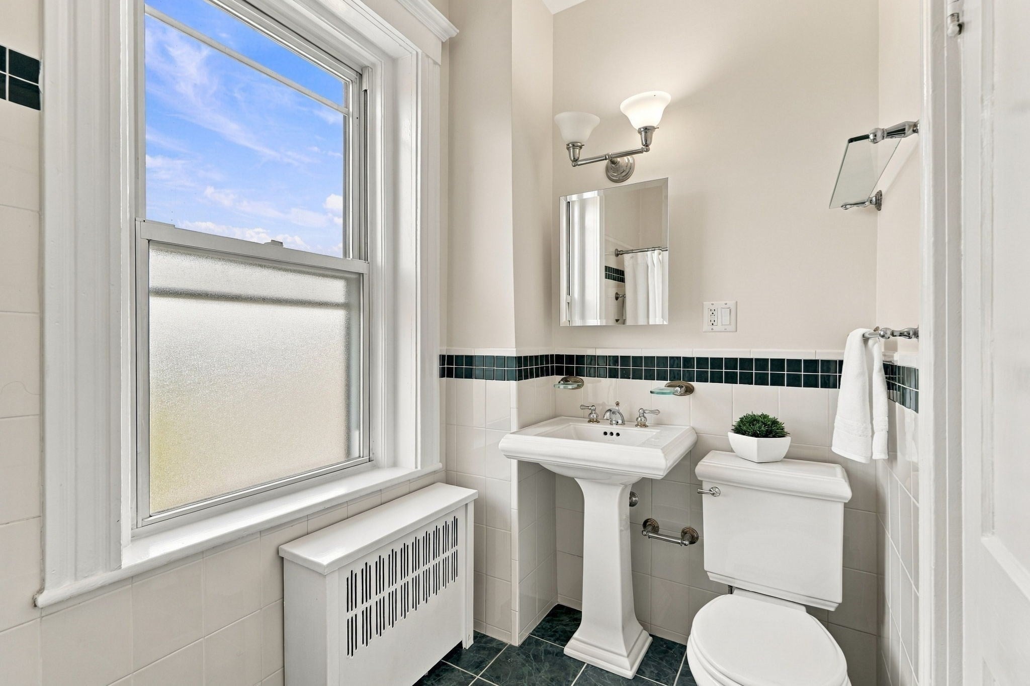 59 Alton Pl #5, Brookline, MA Photo #15
