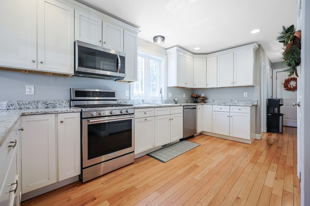 22 Mohawk Cir