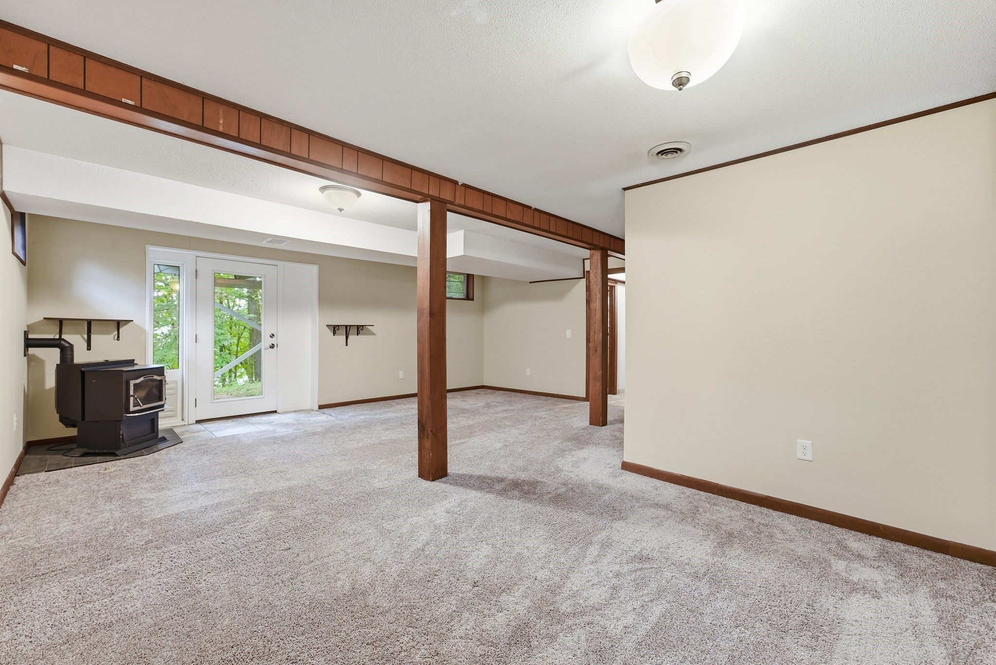 9 Flintlock Ln, Amherst, MA Photo #26