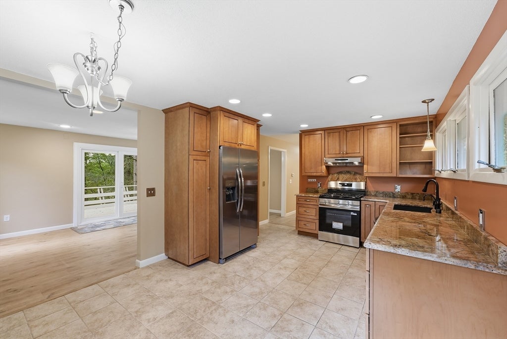 9 Flintlock Ln, Amherst, MA, 9 Flintlock Ln, Amherst, MA Photo #12