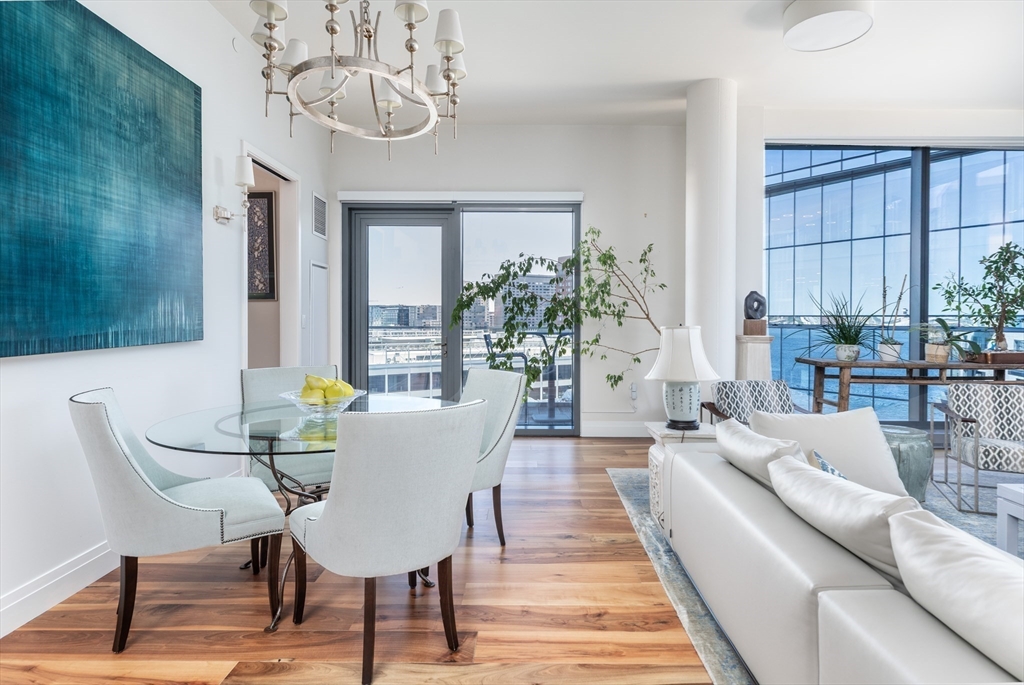 300 Pier 4 Blvd PHM