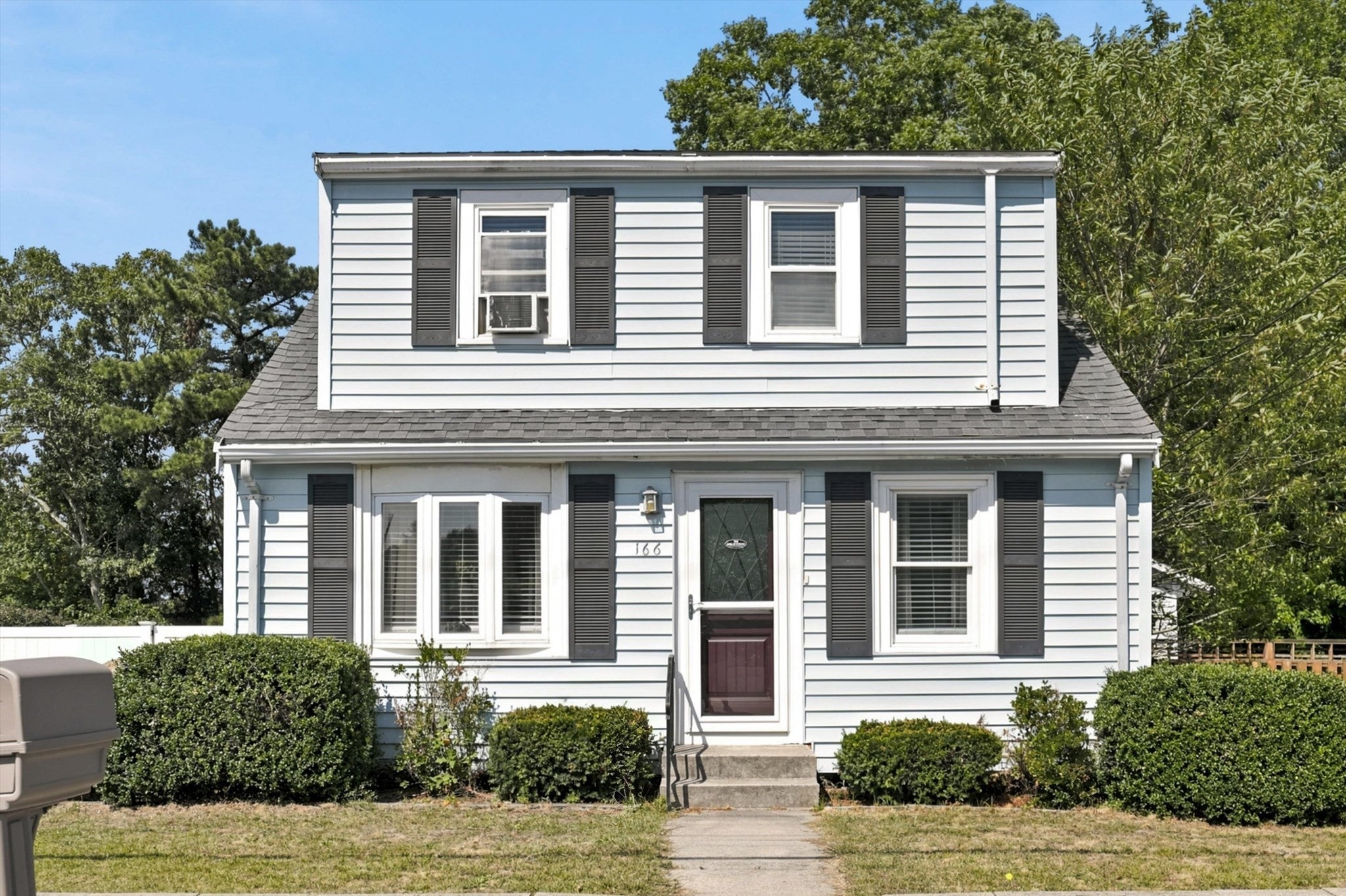 166 Sandwich Rd