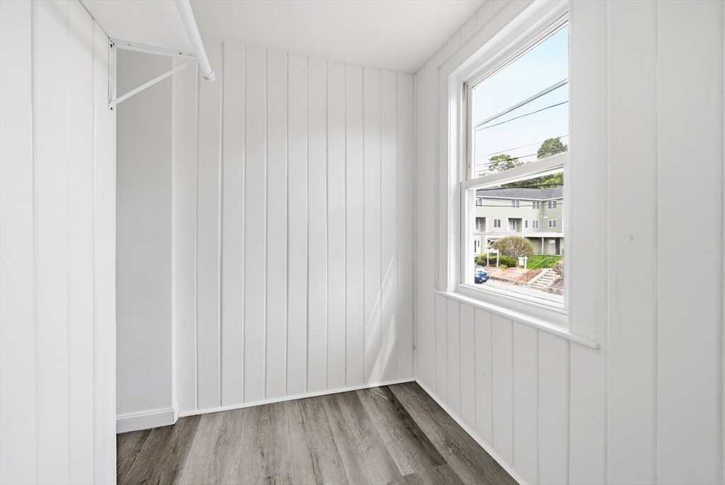1045 Middlesex St, Lowell, MA Photo #24