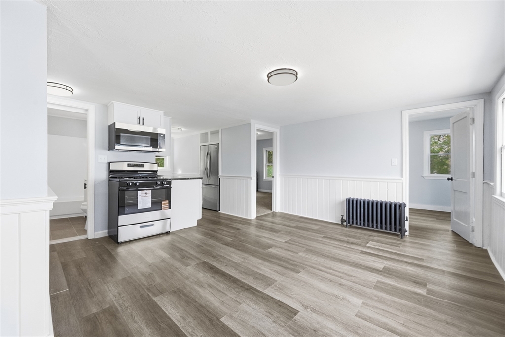 1045 Middlesex St, Lowell, MA Photo #19