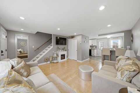 Photo of 38 Village Green Dr #77, North Andover, MA 01845 (MLS # 73486847)