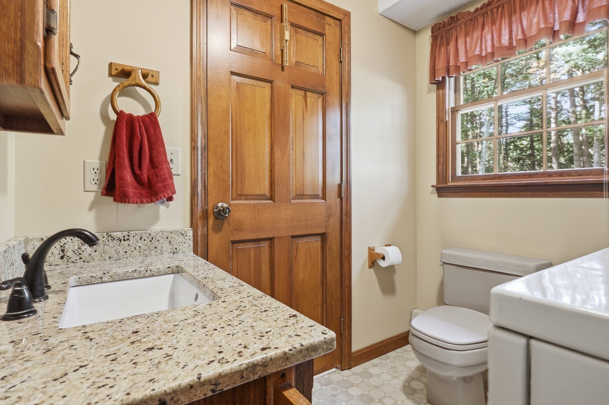 56 Moore St, Chelmsford, MA, 56 Moore St, Chelmsford, MA Photo #26