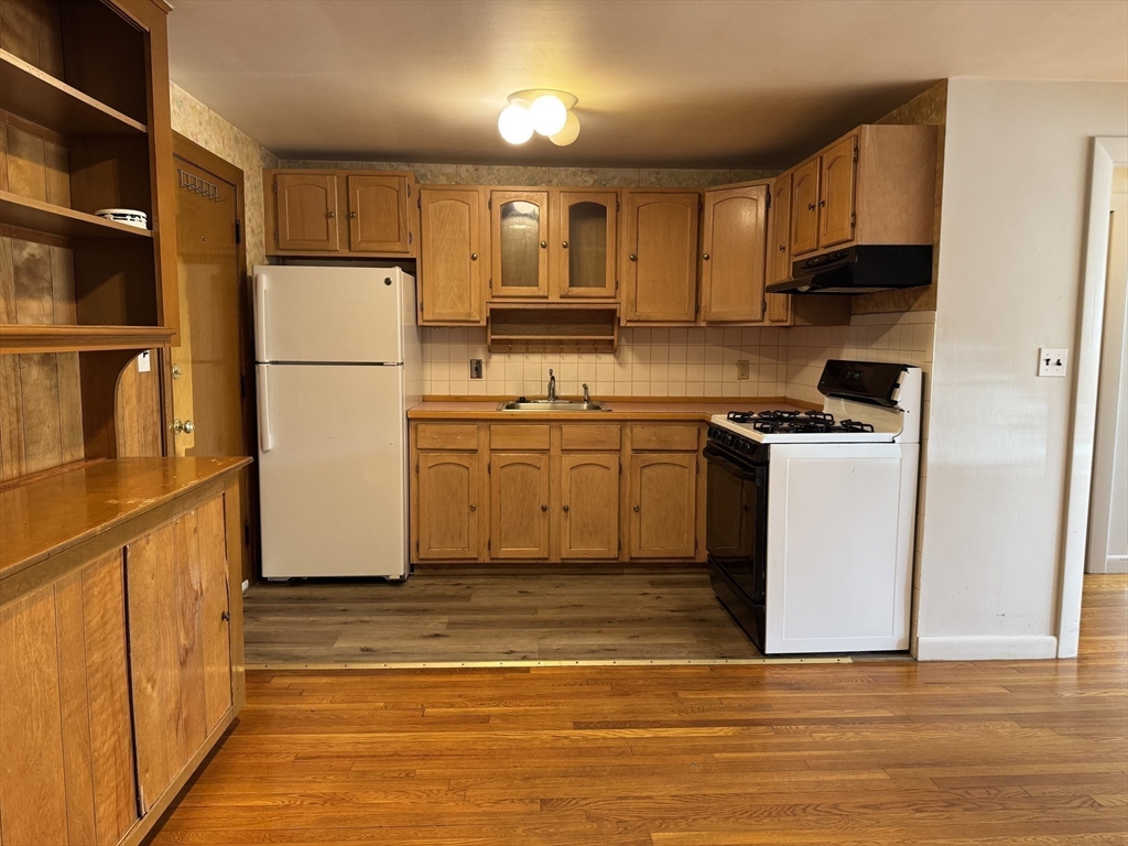 100 Magnolia Ave 5