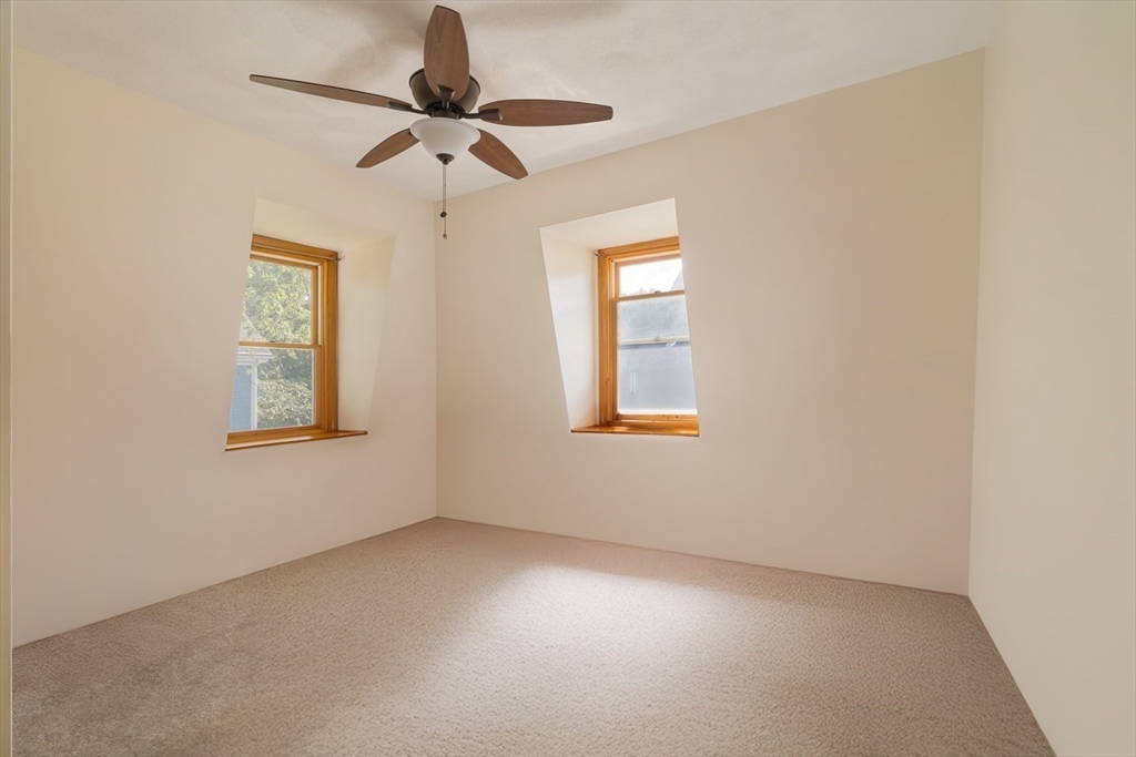 Somerville, Massachusetts 02143, United States, 2 Bedrooms Bedrooms, ,2 BathroomsBathrooms,Residential,Active,234645