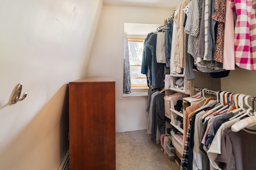 Somerville, Massachusetts 02143, United States, 2 Bedrooms Bedrooms, ,2 BathroomsBathrooms,Residential,Active,234645