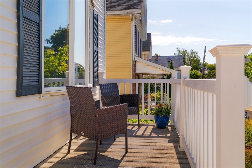 Somerville, Massachusetts 02143, United States, 2 Bedrooms Bedrooms, ,2 BathroomsBathrooms,Residential,Active,234645