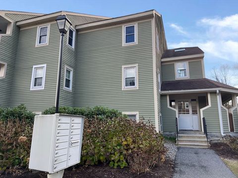 Photo of 164 Heritage Dr #164, Northbridge, MA 01588 (MLS # 73481005)