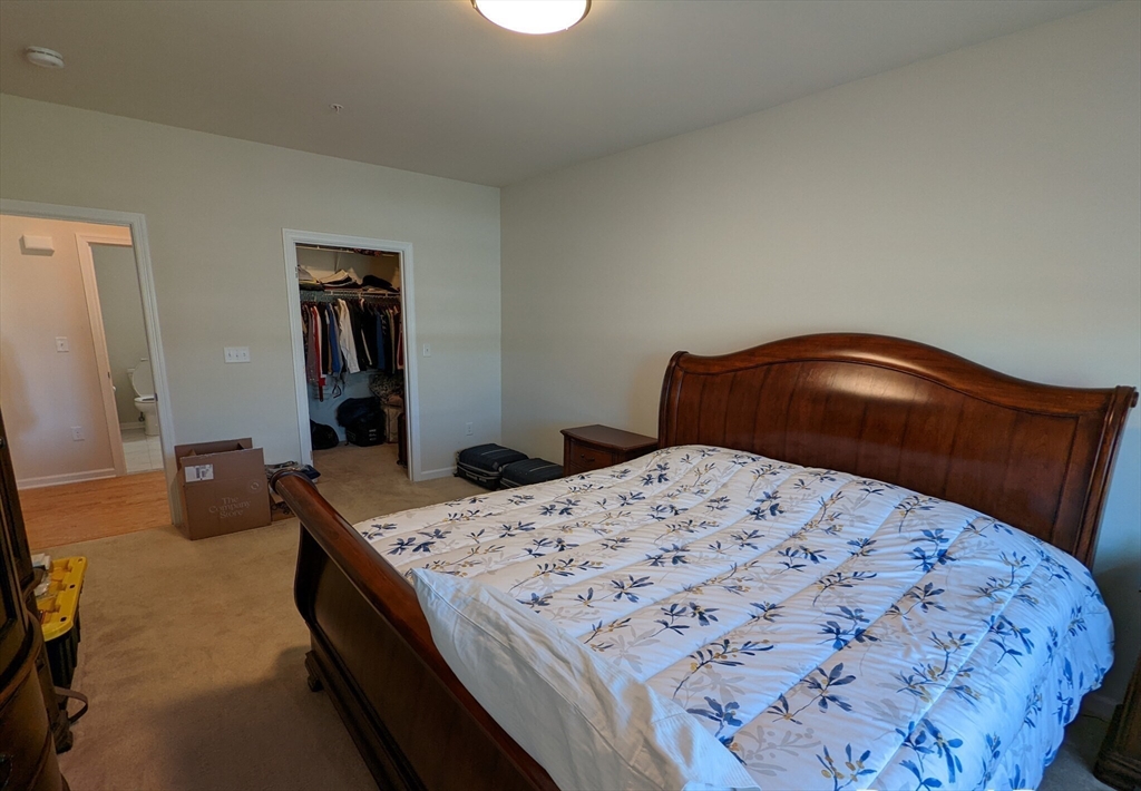 120 University Ave 2212
