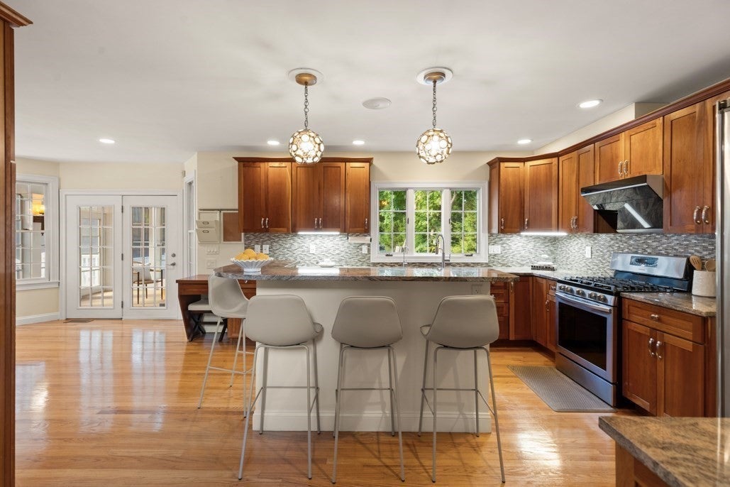 5 Green Meadow Dr, Lynnfield, MA, 5 Green Meadow Dr, Lynnfield, MA Photo #12
