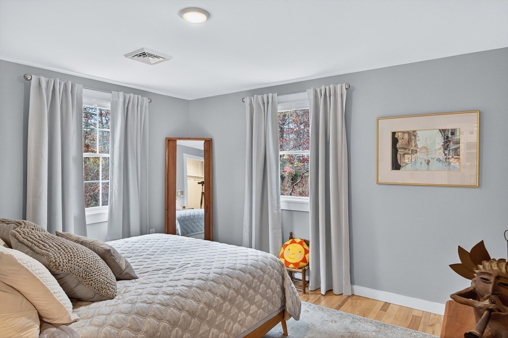 Harwich, Massachusetts 02645, United States, 3 Bedrooms Bedrooms, ,3 BathroomsBathrooms,Residential,Active,246368