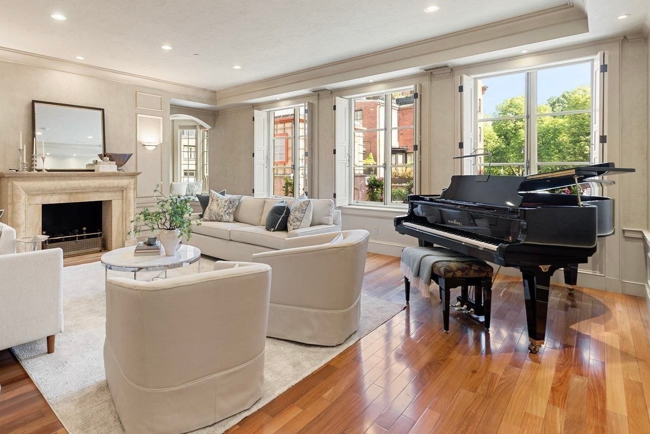 23-25 Beaver Place