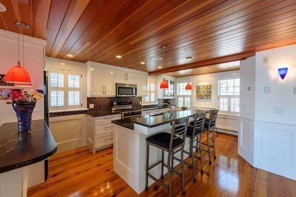 Edgartown, Massachusetts 02539, United States, 4 Bedrooms Bedrooms, ,5 BathroomsBathrooms,Residential,Active,68511