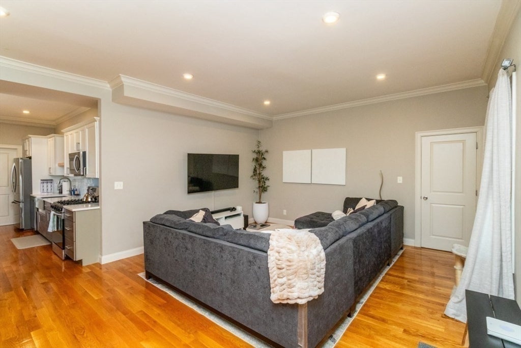 189 Shirley St #1, Winthrop, MA, 189 Shirley St #1, Winthrop, MA Photo #3