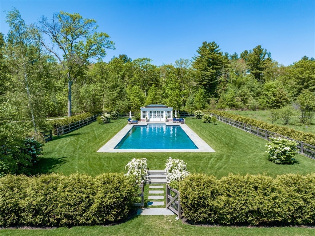 401 Sandy Valley Rd, Westwood, MA, 401 Sandy Valley Rd, Westwood, MA Photo #3