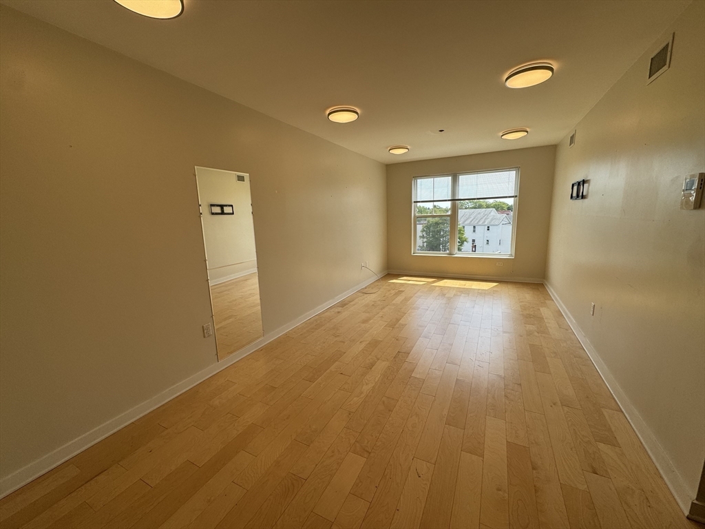 1301 Blue Hill Ave 401
