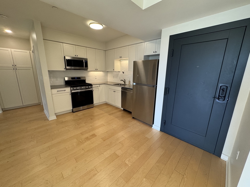 1301 Blue Hill Ave 401