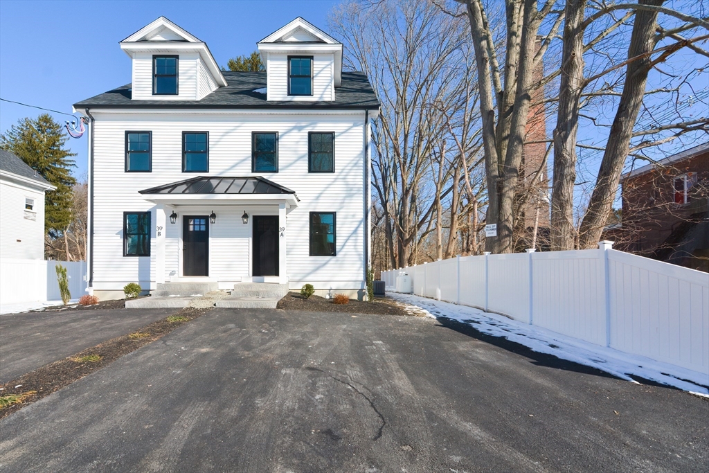 39 Chandler Ave B