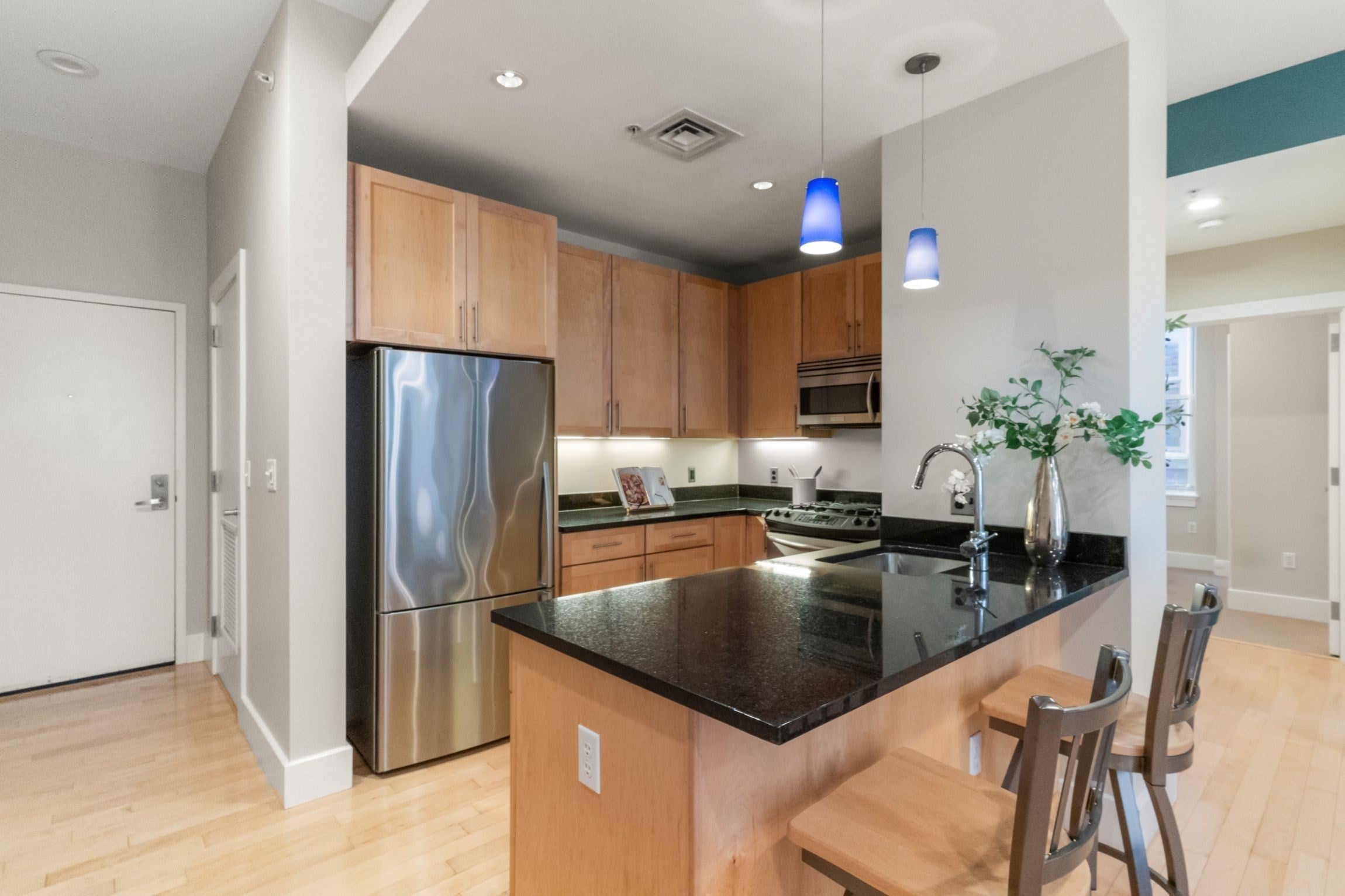 70 Lincoln St L219