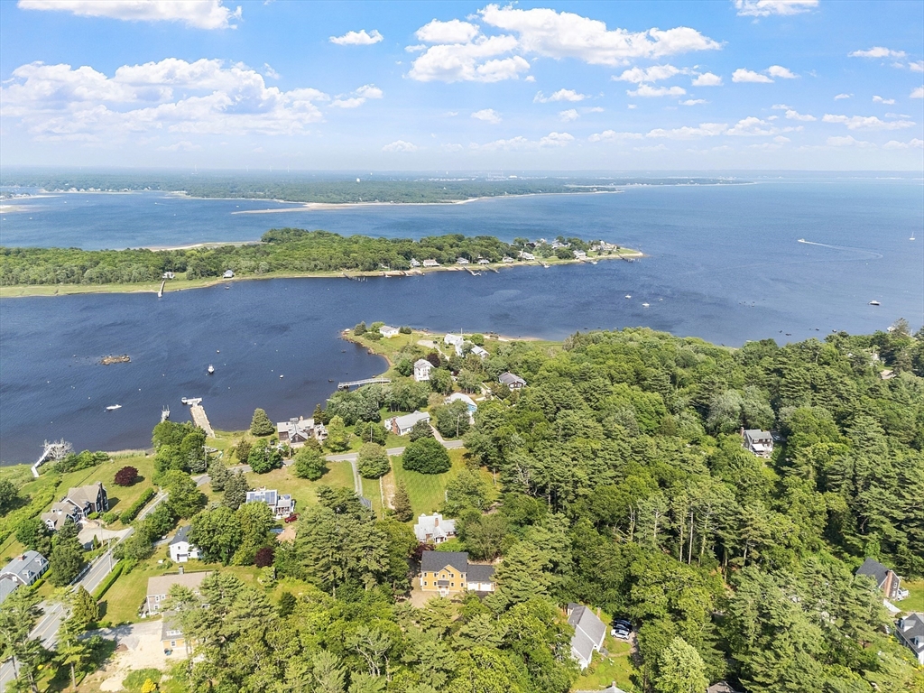 383 Delano Rd