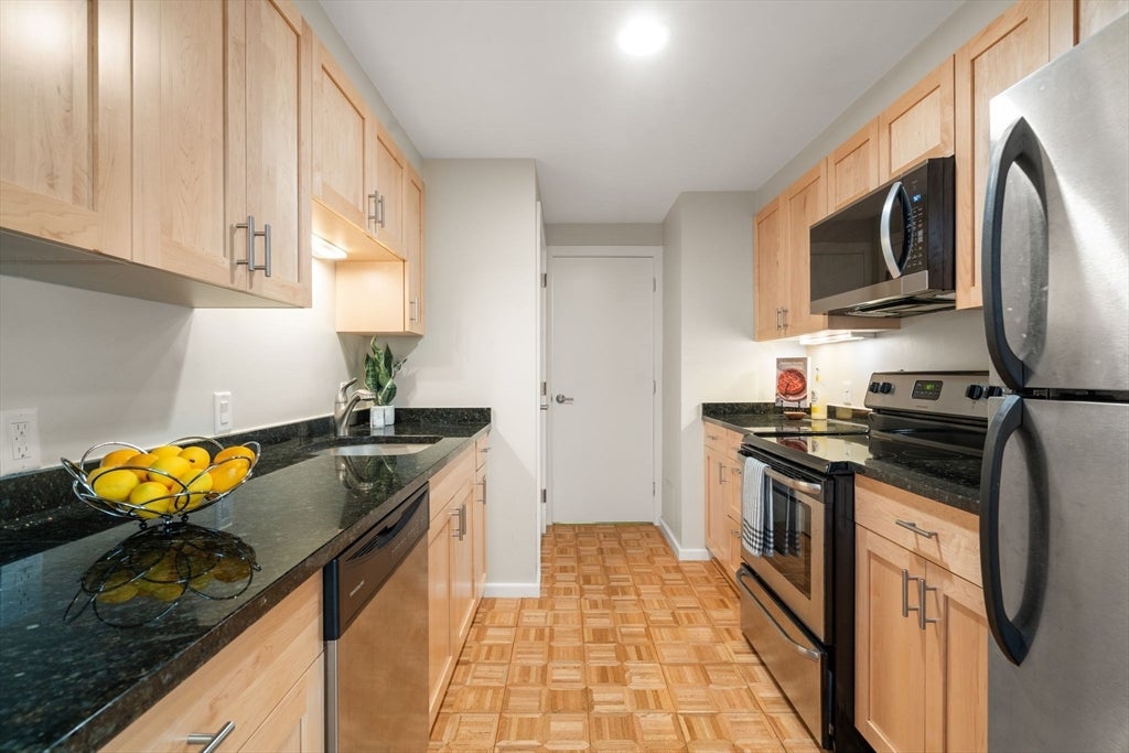 130 Mount Auburn St #406, Cambridge, MA, 130 Mount Auburn St #406, Cambridge, MA Photo #15