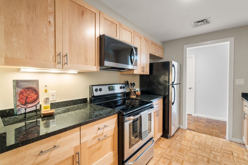 130 Mount Auburn St #406, Cambridge, MA, 130 Mount Auburn St #406, Cambridge, MA Photo #17