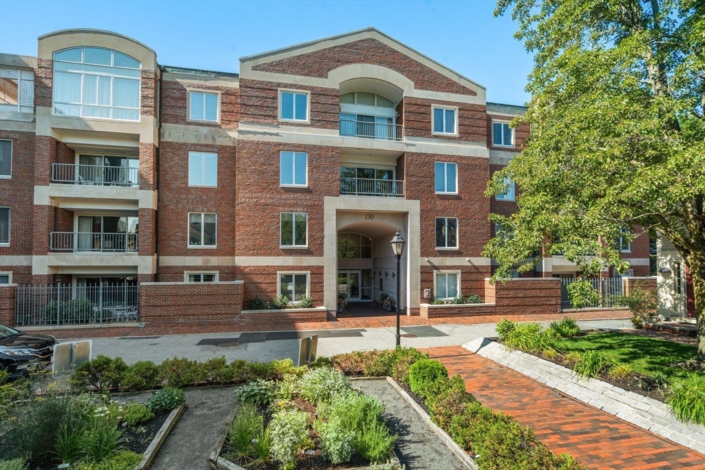 130 Mount Auburn St #406, Cambridge, MA, 130 Mount Auburn St #406, Cambridge, MA Photo #1