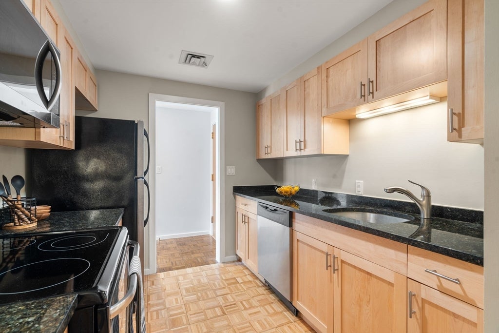 130 Mount Auburn St #406, Cambridge, MA, 130 Mount Auburn St #406, Cambridge, MA Photo #16