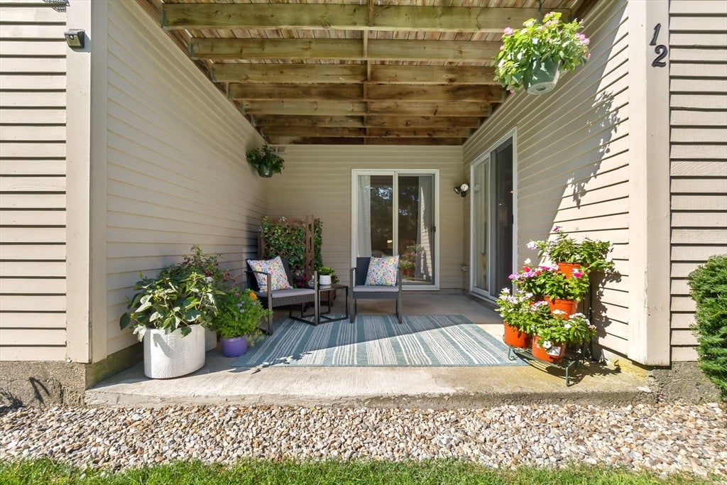 4 Duck Pond Rd #206, Beverly, MA Photo #22