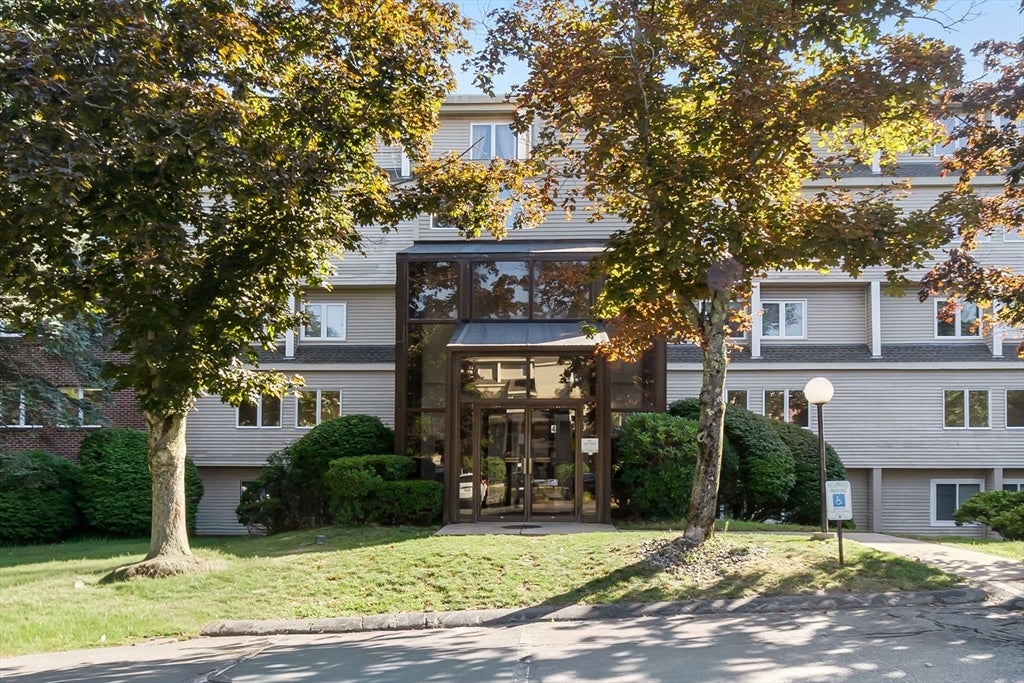 4 Duck Pond Rd #206, Beverly, MA Photo #26