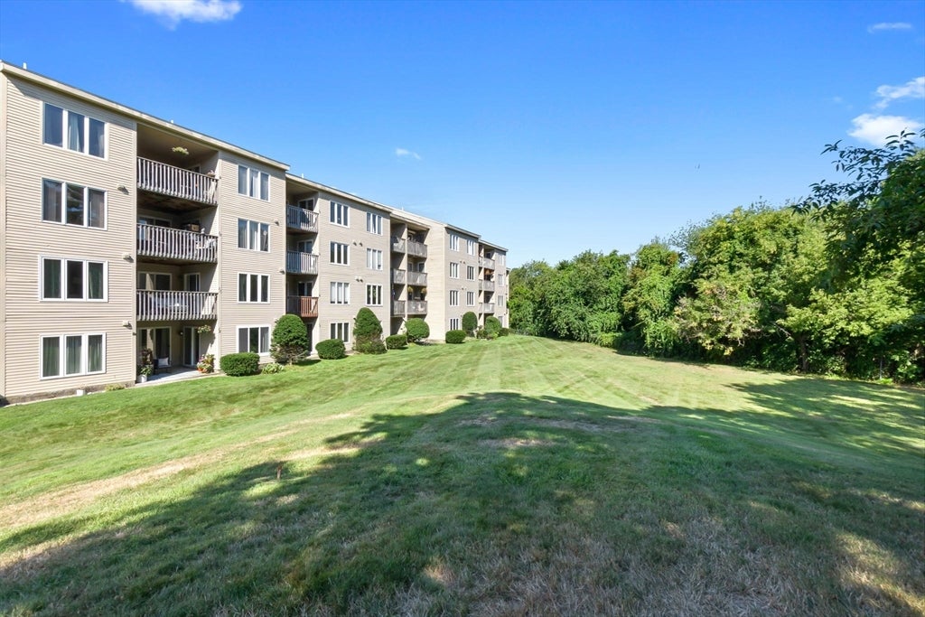 4 Duck Pond Rd #206, Beverly, MA Photo #24