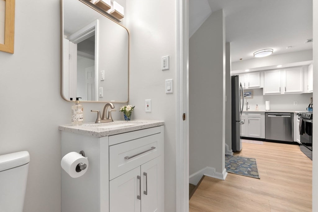 4 Duck Pond Rd #206, Beverly, MA Photo #13
