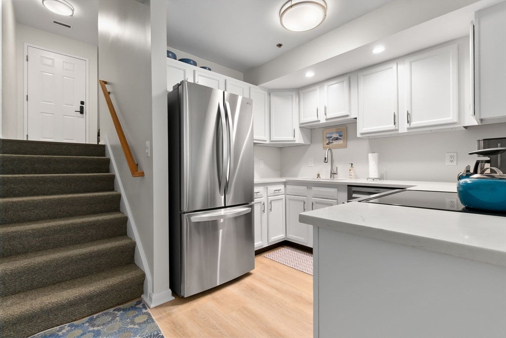 4 Duck Pond Rd #206, Beverly, MA Photo #9