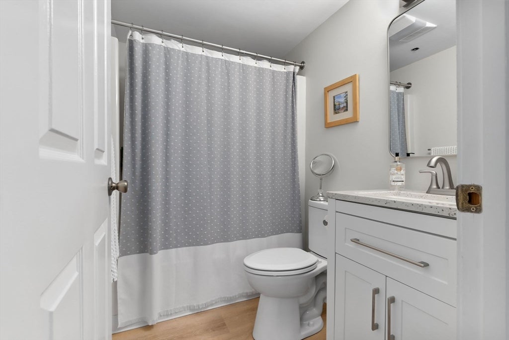 4 Duck Pond Rd #206, Beverly, MA Photo #14