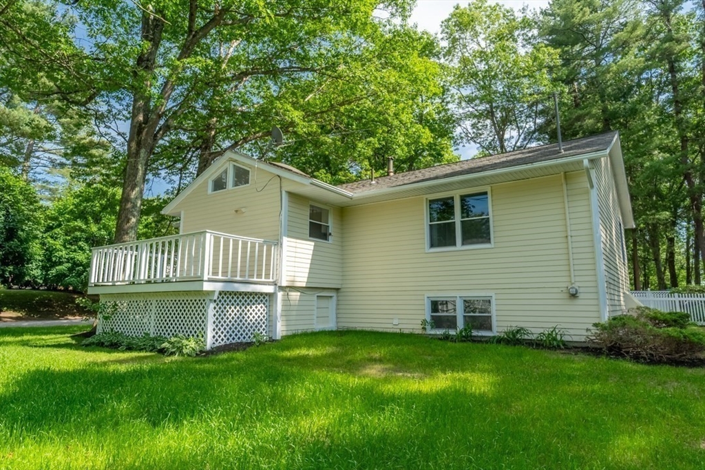 41 Pine Ridge Dr