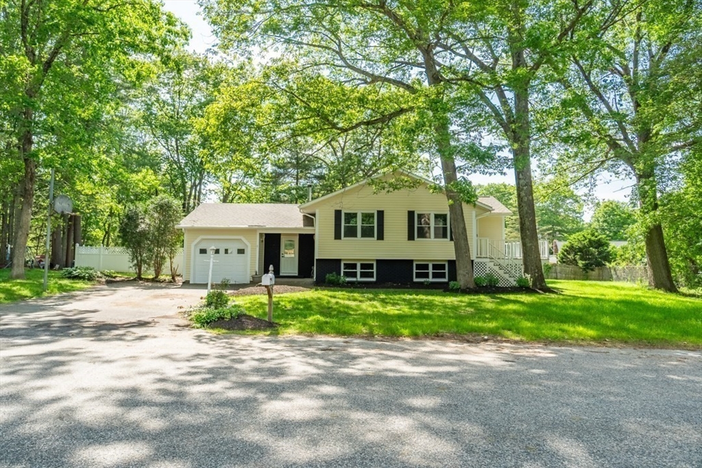 41 Pine Ridge Dr