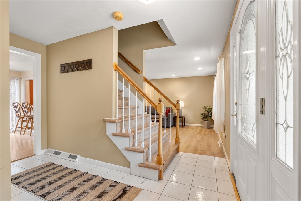 4 Fuller Pl