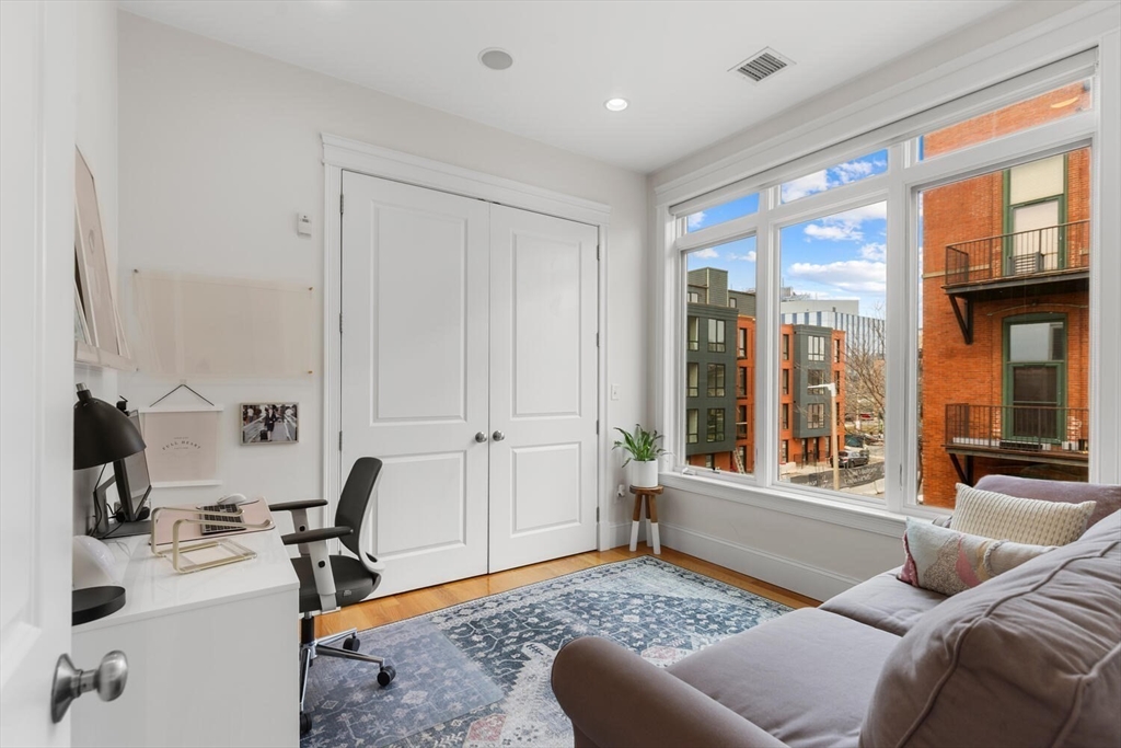 115 B Street #4, Boston, MA Photo #14