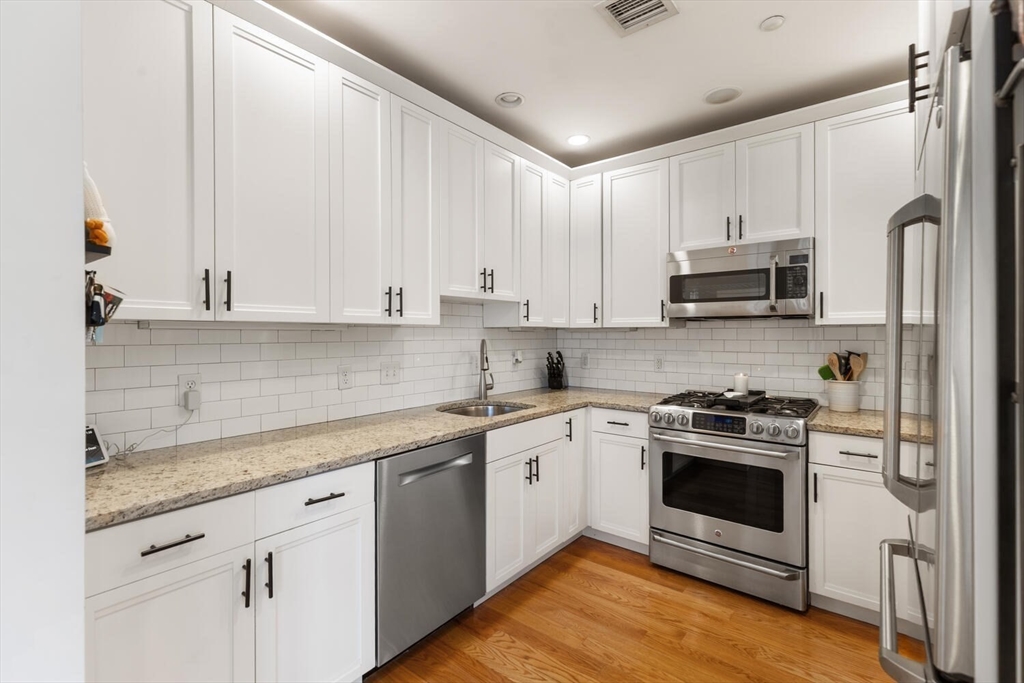 115 B Street #4, Boston, MA Photo #6