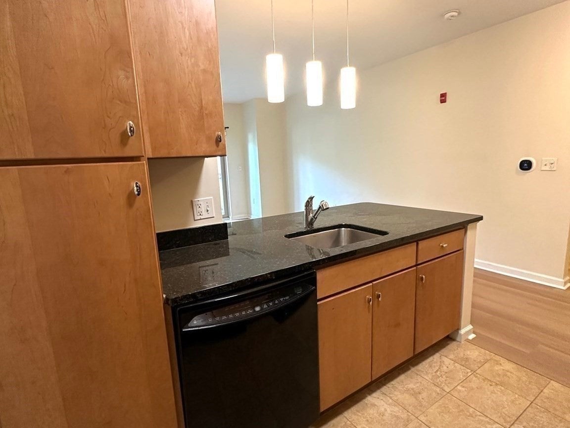 5 Repton Circle #5106, Watertown, MA, 5 Repton Circle #5106, Watertown, MA Photo #6